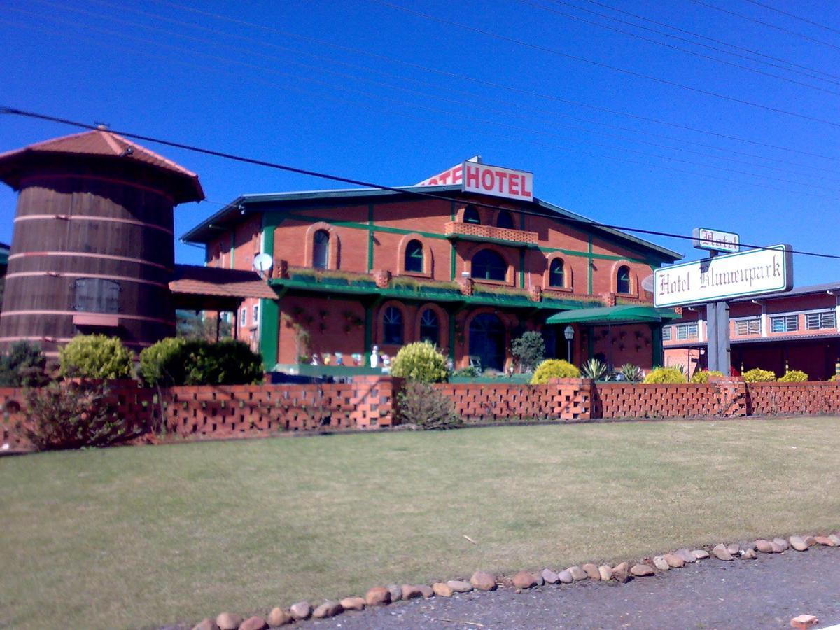 Hotel Blumenpark Rio Negro  Екстер'єр фото
