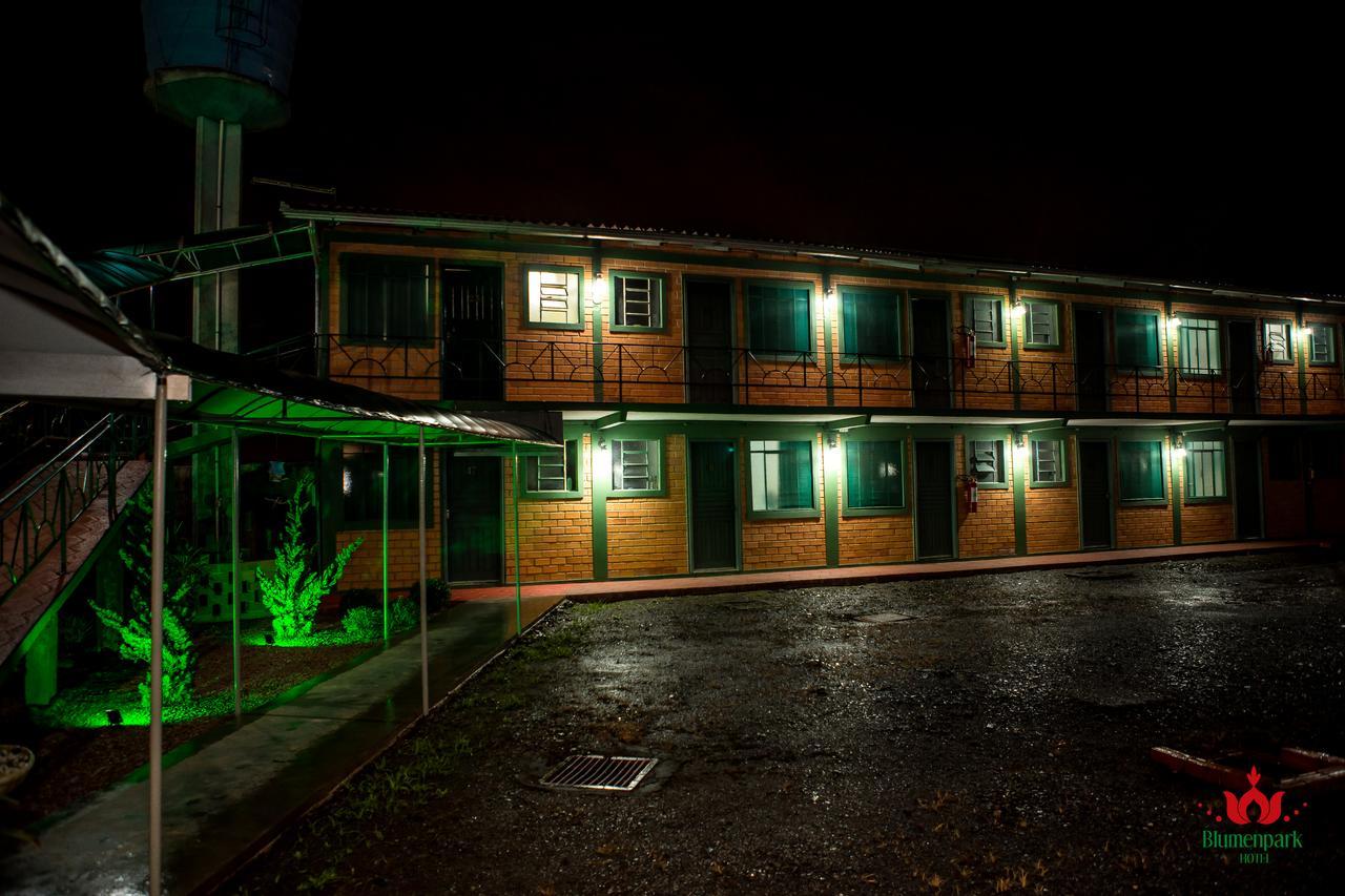 Hotel Blumenpark Rio Negro  Екстер'єр фото